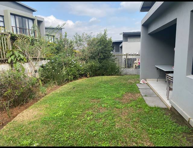 2 BEDROOM TOWNHOUSE TO LET IN PALM LAKES ESTATE
